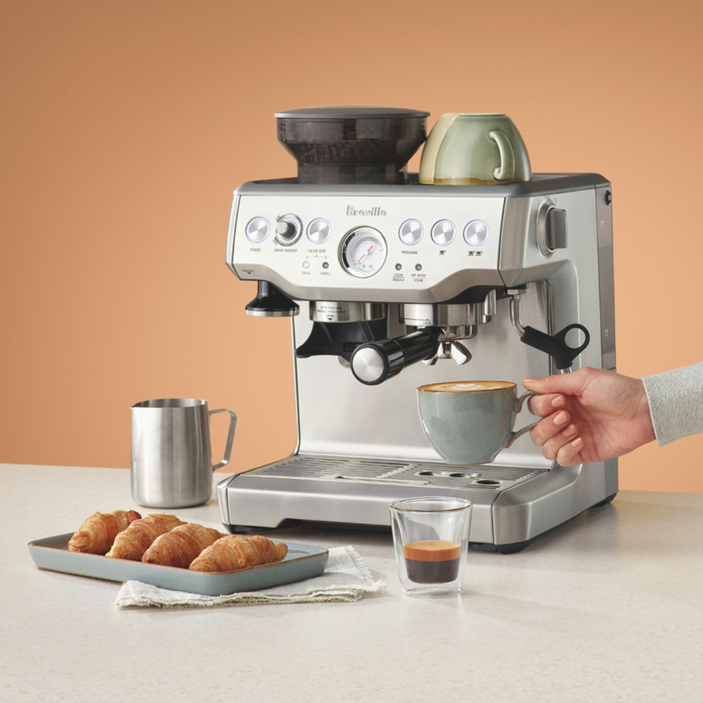 breville barista express bes870xl orange background